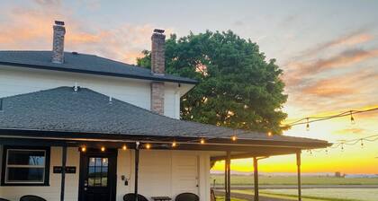 Updated Farmhouse with lots of outdoor space and beautiful views!