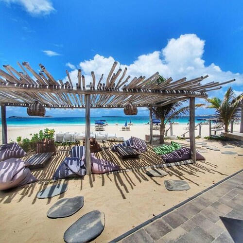 Villa Azur, vue panoramique sur la Baie Orientale