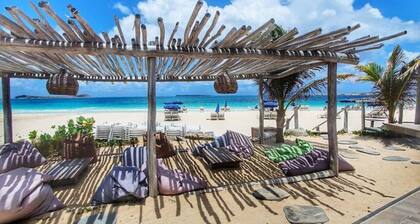 Villa Azur, vue panoramique sur la Baie Orientale