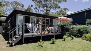 Terrace/patio - Little Miss Sunshine (Burrill Lake)