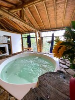 Ropa de cama de alta calidad, cubrecamas, wifi gratis y ropa de cama 