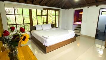 Family Triple Room | Premium bedding, down comforters, free WiFi, bed sheets