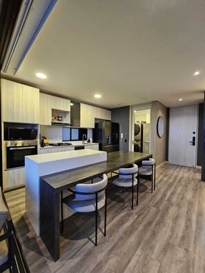 Fridge, microwave, oven, stovetop - Skyline Dreams on 27th Floor! Luxury 2BR/3BA (Medellin)