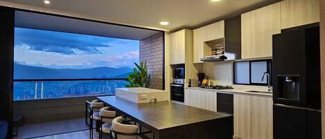 Fridge, microwave, oven, stovetop