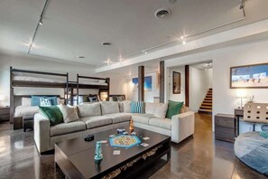 Smart TV, fireplace, offices