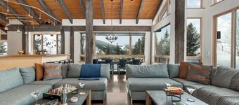Abode at Elkhorn Estate, great for groups, views