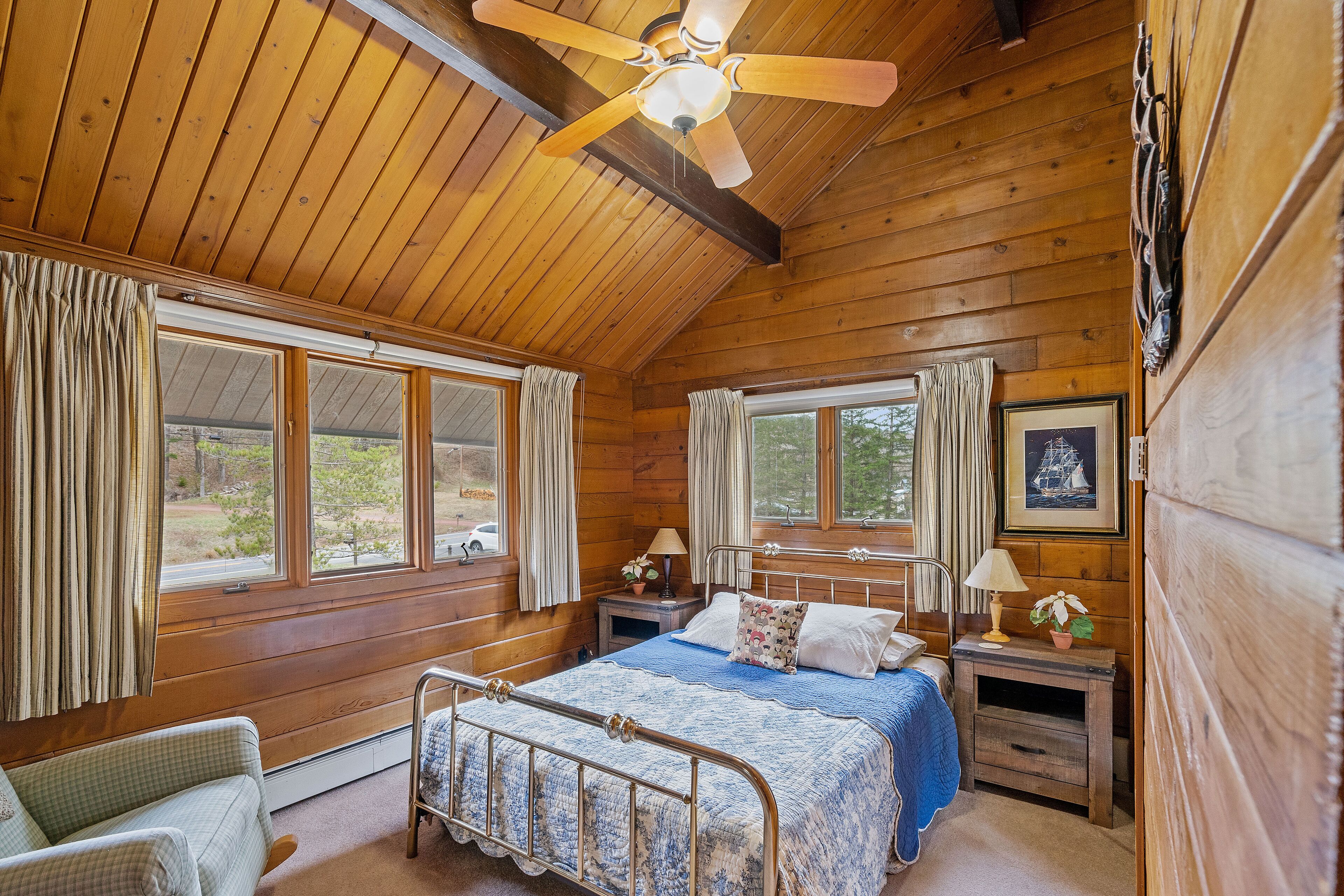 5 bedrooms, iron/ironing board, travel cot, WiFi