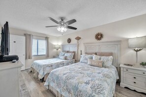 3 Schlafzimmer, Schreibtisch, Bügeleisen/Bügelbrett, kostenloses WLAN