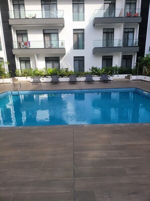 3 piscinas al aire libre