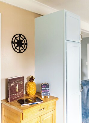 Interior - Cottage at Westley House, 2 Blocks from Beach and Boardwalk, Fenced-in Courtyard (Wildwood)