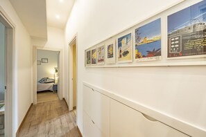 3 Schlafzimmer, Schreibtisch, Bügeleisen/Bügelbrett, kostenloses WLAN