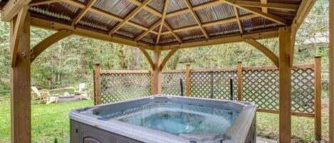 Tina de hidromasaje al aire libre