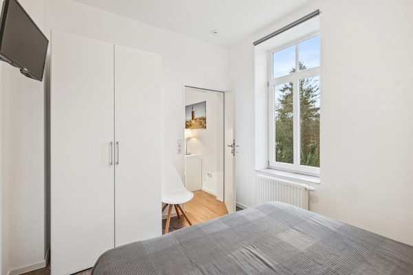 2 slaapkamers, reisbedje, gratis wifi, beddengoed