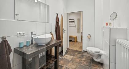 Awesome home in Loxstedt with WiFi