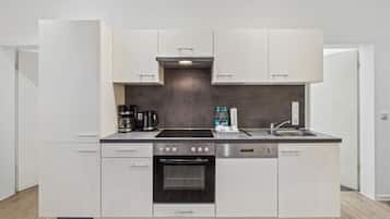 Kühlschrank, Herdplatte, Geschirrspüler