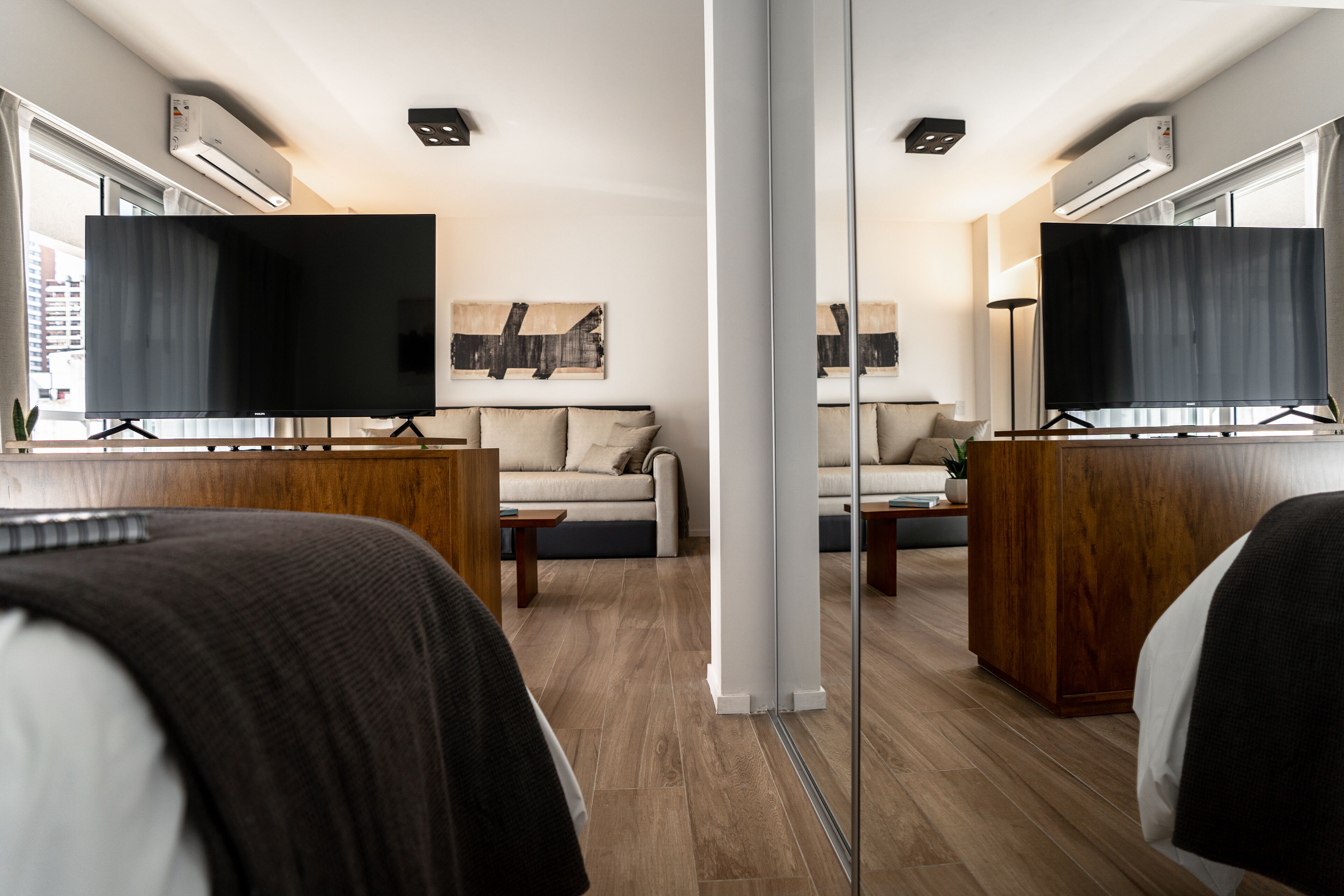 Grand-Studio, 1 Queen-Bett und Schlafsofa | Zimmersafe, schallisolierte Zimmer, Bügeleisen/Bügelbrett