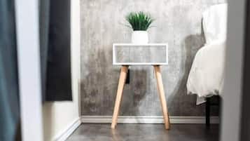 3 bedrooms, desk, iron/ironing board, free WiFi