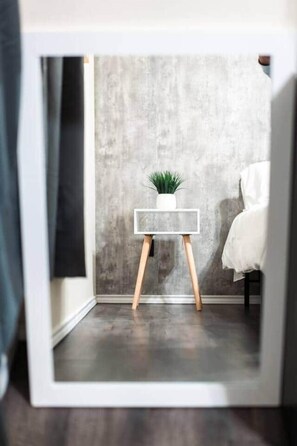 3 Schlafzimmer, Schreibtisch, Bügeleisen/Bügelbrett, kostenloses WLAN