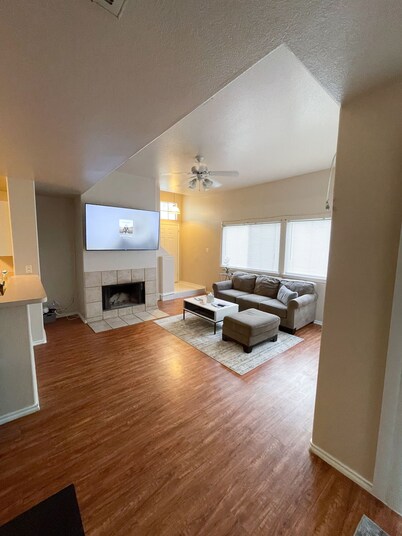 Hill Country Haven: Gateway to TXST and San Marcos