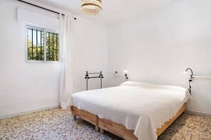 3 chambres, Wi-Fi gratuit, draps fournis