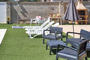 Property grounds - Holiday Home 'Marisol' House' with Shared Pool, Wi-Fi and Air Conditioning (Puente Genil)