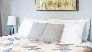 2 bedrooms, iron/ironing board, travel crib, free WiFi