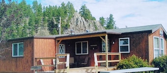 Deer Meadow: Cabins @ Creekside #5