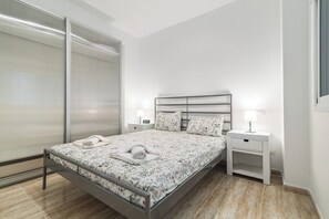 3 Schlafzimmer, Bügeleisen/Bügelbrett, WLAN, Bettwäsche