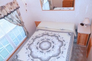 2 bedrooms, iron/ironing board, travel crib, free WiFi