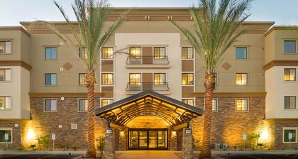 Central Suite | Heated Pool + Free Breakfast