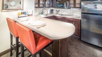 Fridge, microwave, dishwasher, toaster