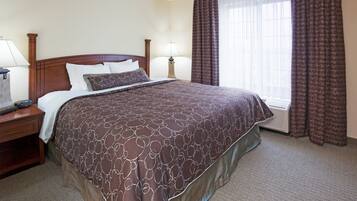 1 bedroom, in-room safe, iron/ironing board, free WiFi