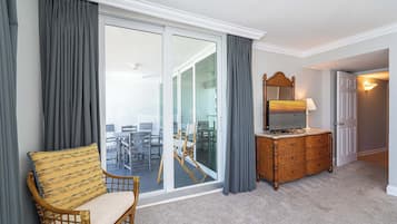 Condo, Multiple Beds, Balcony, Ocean View (Beachfront Bliss at Shoreline Towers ) | Living area | 41-inch flat-screen TV with digital channels