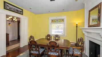 House, Multiple Beds, Hot Tub | Dining