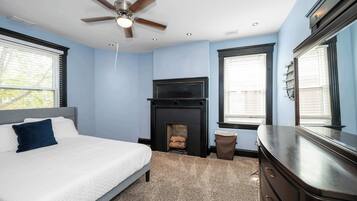 House, Multiple Beds, Hot Tub | 3 bedrooms, individually decorated, individually furnished, free WiFi