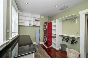 House, Berbilang Katil, Hot Tub | Bahagian dalam