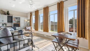 Condo, Multiple Beds, Kitchen, Garden View (Leisure at the Legacy of Thousand) | Living area | 42-inch flat-screen TV with digital channels