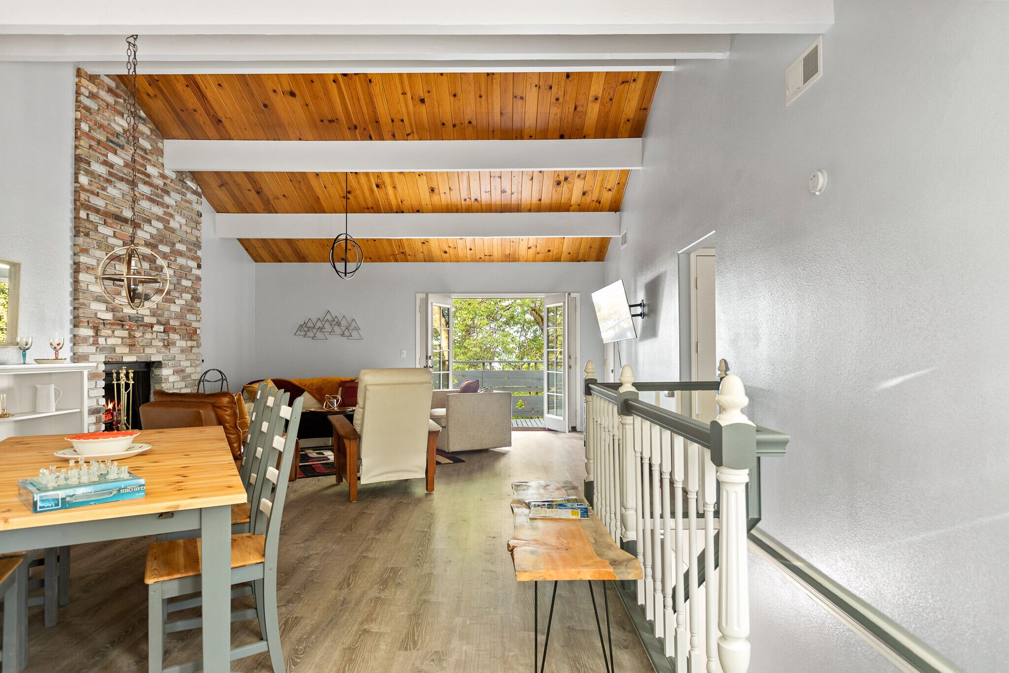 House, Multiple Beds, Patio, Mountain View | In-room dining