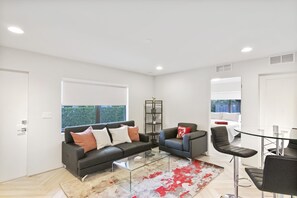 House, Multiple Beds, Kitchen | Living area | TV - Delray Deco Estate (Delray Beach)