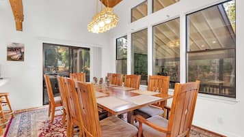 Casa, letti multipli, patio, vista montagna (Yosemite Heights) | Pasti