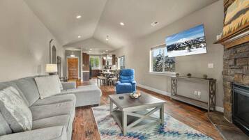 House, Multiple Beds, Fireplace, Garden View (The Haley House) | Living area | 42-inch flat-screen TV with digital channels, fireplace