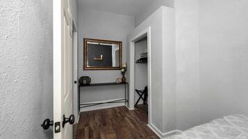 2 bedrooms, individually decorated, individually furnished, free WiFi