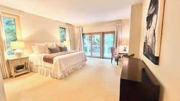 House, Multiple Beds, Hot Tub, Golf View (Work Hard Play Hard) | 4 bedrooms, individually decorated, individually furnished, desk