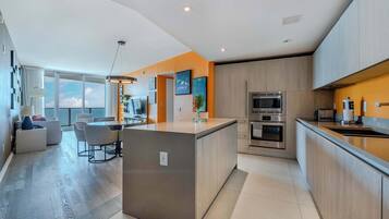 Condo, Multiple Beds, Balcony, Ocean View (Oceanview Luxury Kaleidoscope) | Private kitchen | Fridge, microwave, oven, stovetop