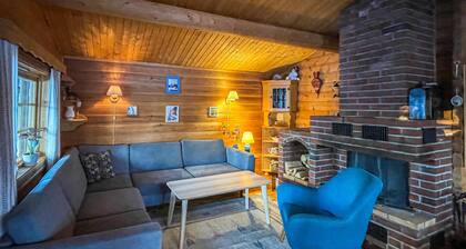 5 bedroom pet friendly home in Jordet