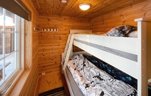 5 bedrooms, bed sheets