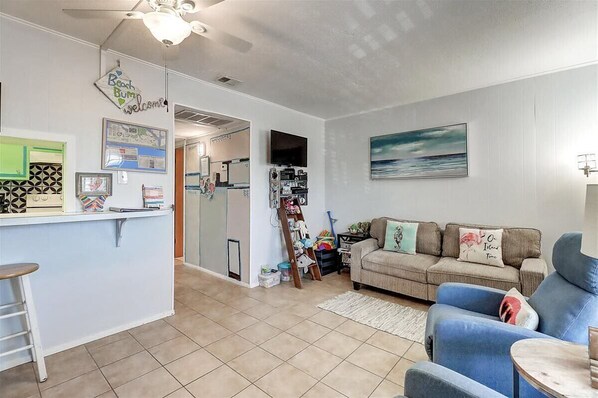 Apartment, Mehrere Betten, Küche (Beach Bum) | Wohnbereich