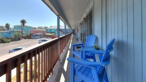 Apartamento, varias camas, cocina (Beach Bum) | Vistas del balcón