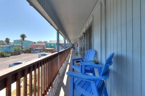 Apartment, Mehrere Betten, Küche (Beach Bum) | Blick vom Balkon