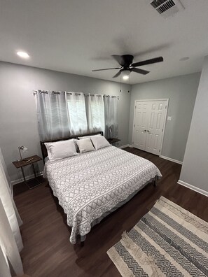 1 Schlafzimmer, Schreibtisch, kostenloses WLAN, Bettwäsche